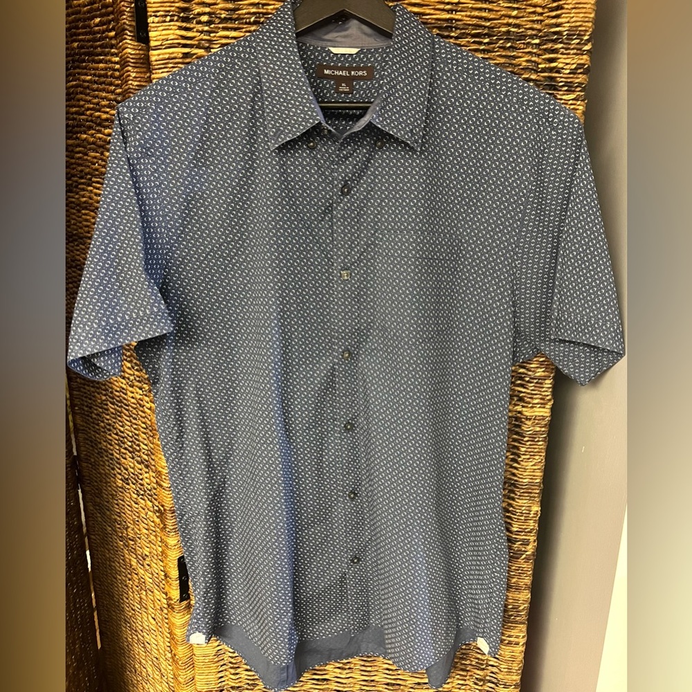 Micheal Kors- Blue Slim Fit, Mens Button Up Short- Size: XL